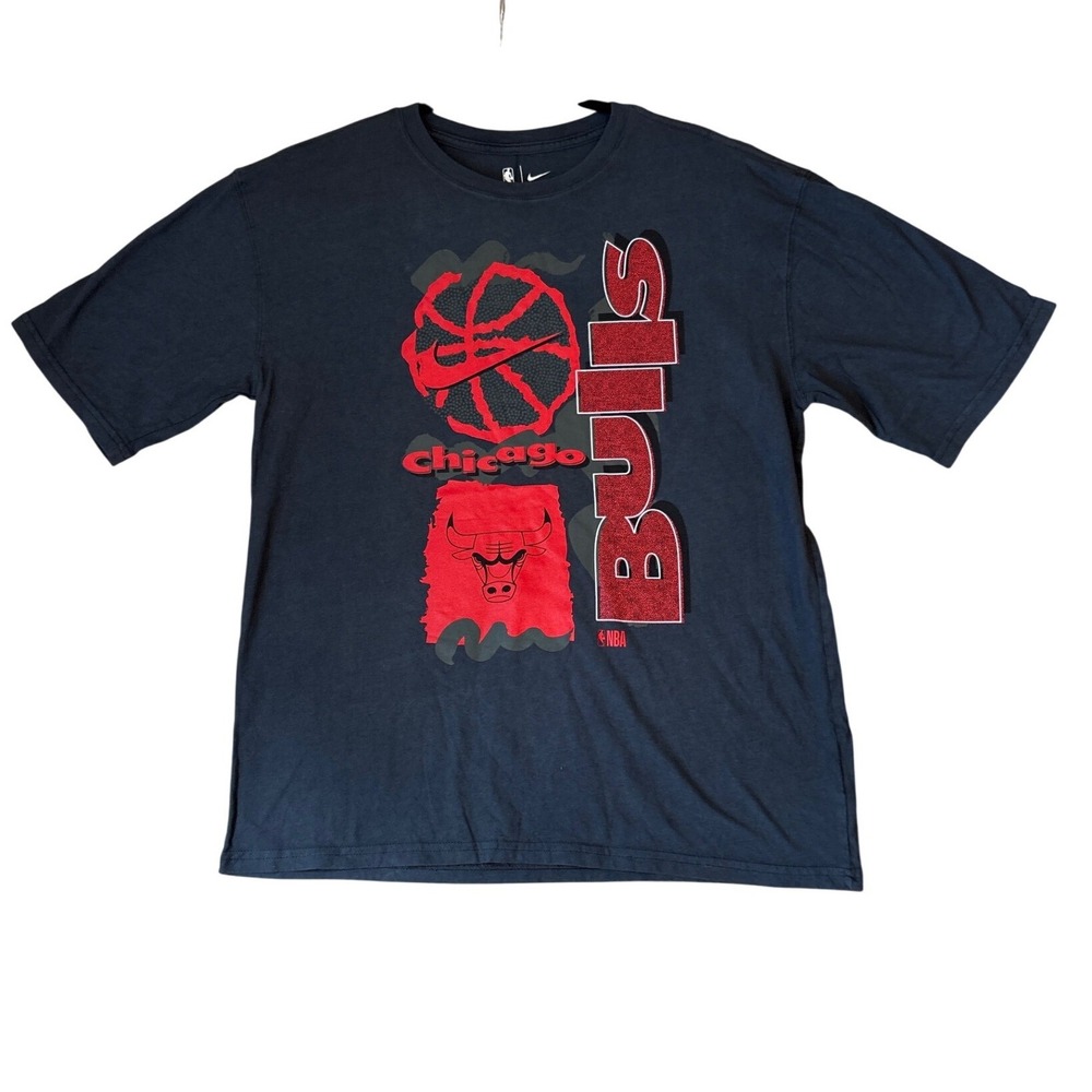 Nike Chicago Bulls T-Shirt Kids Black NWT Graphic Sporty SIZE XL 18/20